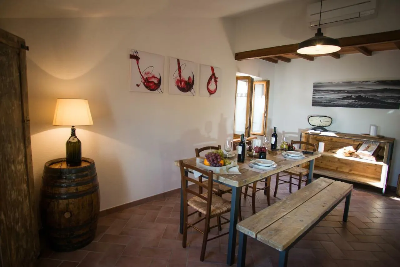 Vino Suite San Quirico dʼOrcia 0*,